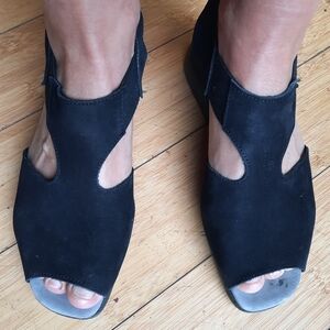 Arche Black Sandals. Sz. 7.5 US